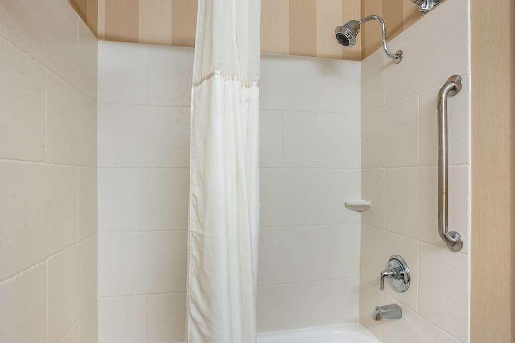 Best Western Plus University Park Inn & Suites State College Szoba fotó